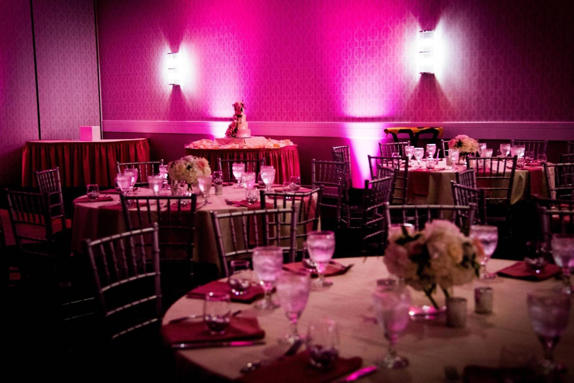 Delta Hotels By Marriott Cincinnati Шаронвілл Екстер'єр фото