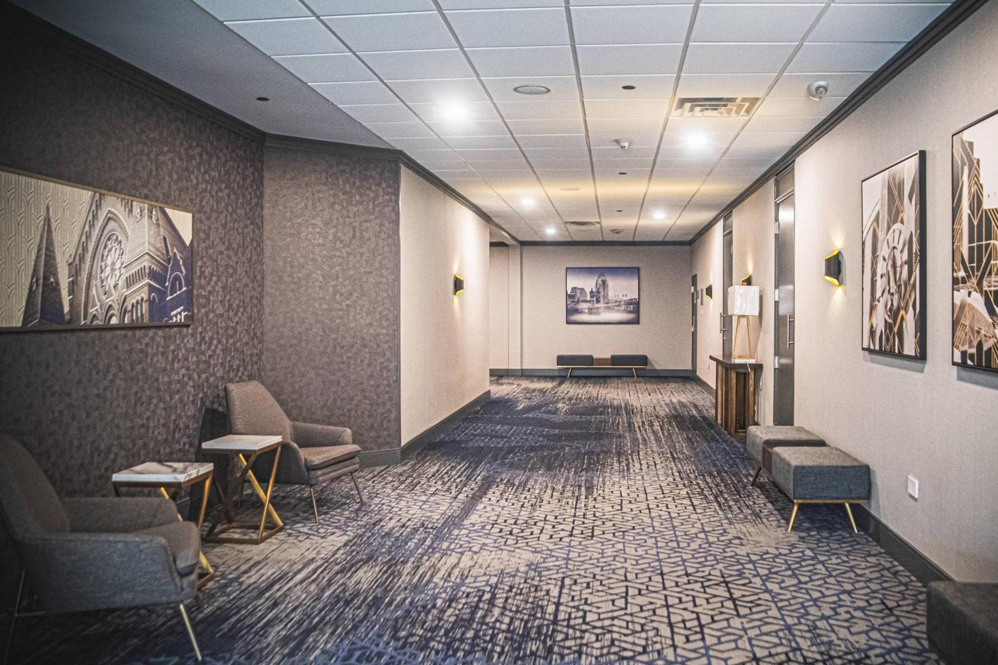Delta Hotels By Marriott Cincinnati Шаронвілл Екстер'єр фото